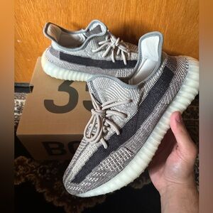 Yeezy 350 V2 Zion